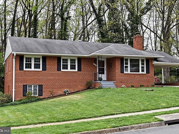 2nd image of 7327 Fairwood Ln