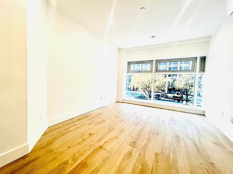 136 Delancey St #1 — Photo 2