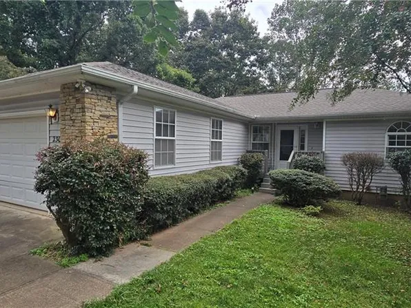 230 Navaho Trl, Jasper, GA 30143