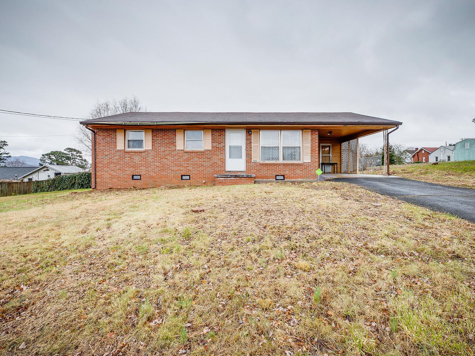 506 Blevins Ave Elizabethton Tn 37643 Mls 9916715 Zillow