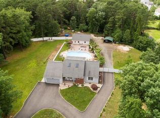 120 Old Forge Rd, Monroe Township, NJ 08831