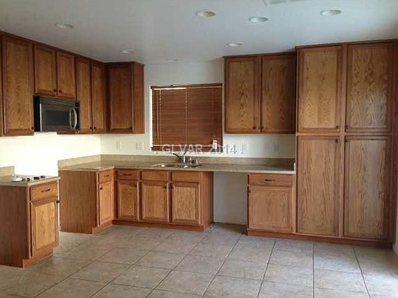 2nd image of 9042 Cedar Door Ave