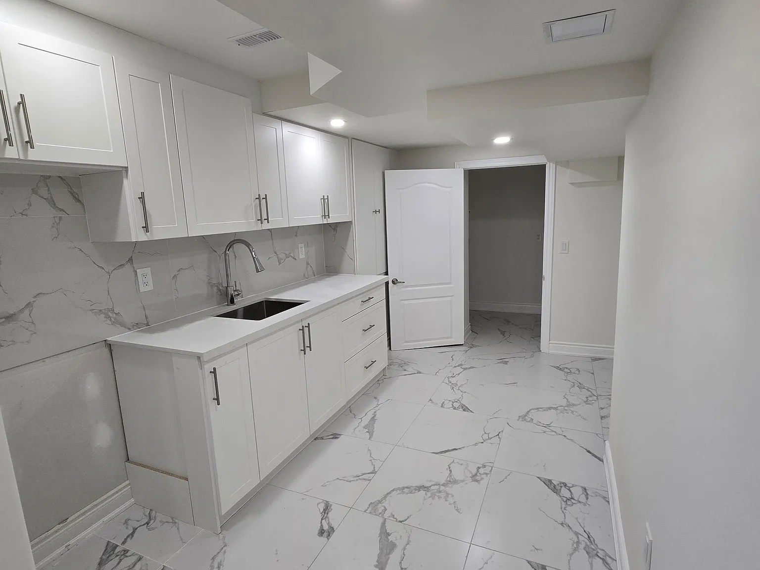 2 bed, $1,550 — Photo 3
