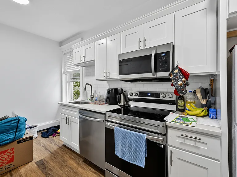 8 Ransom Rd — Photo 6