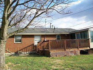 4th image of 1642 Garstland Dr NW