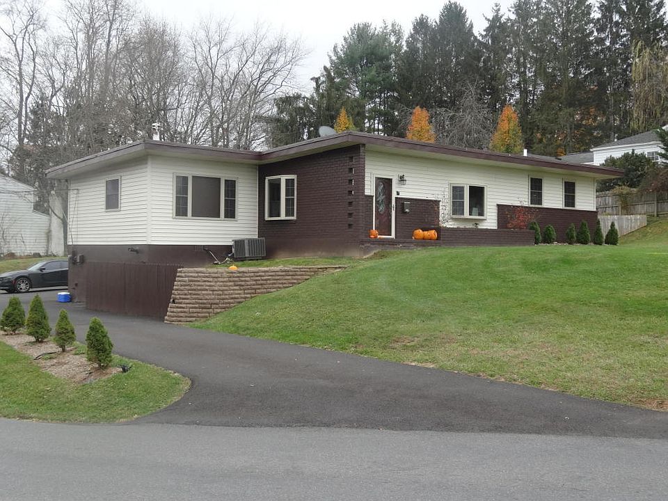 1st image of 398 Dwyer Ln