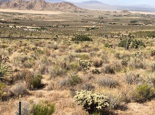 Road Runner St, Apple valley, CA 92307