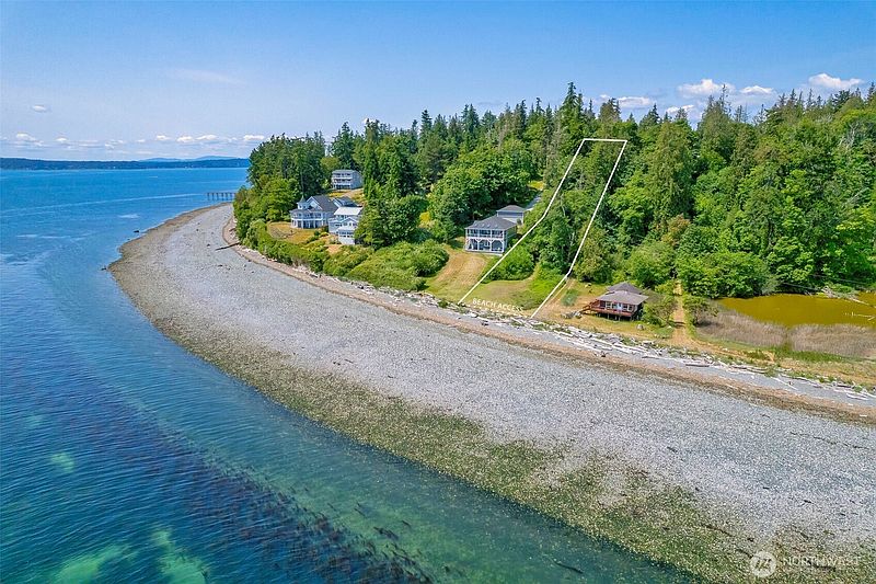 2nd image of 20818 President Point Road NE