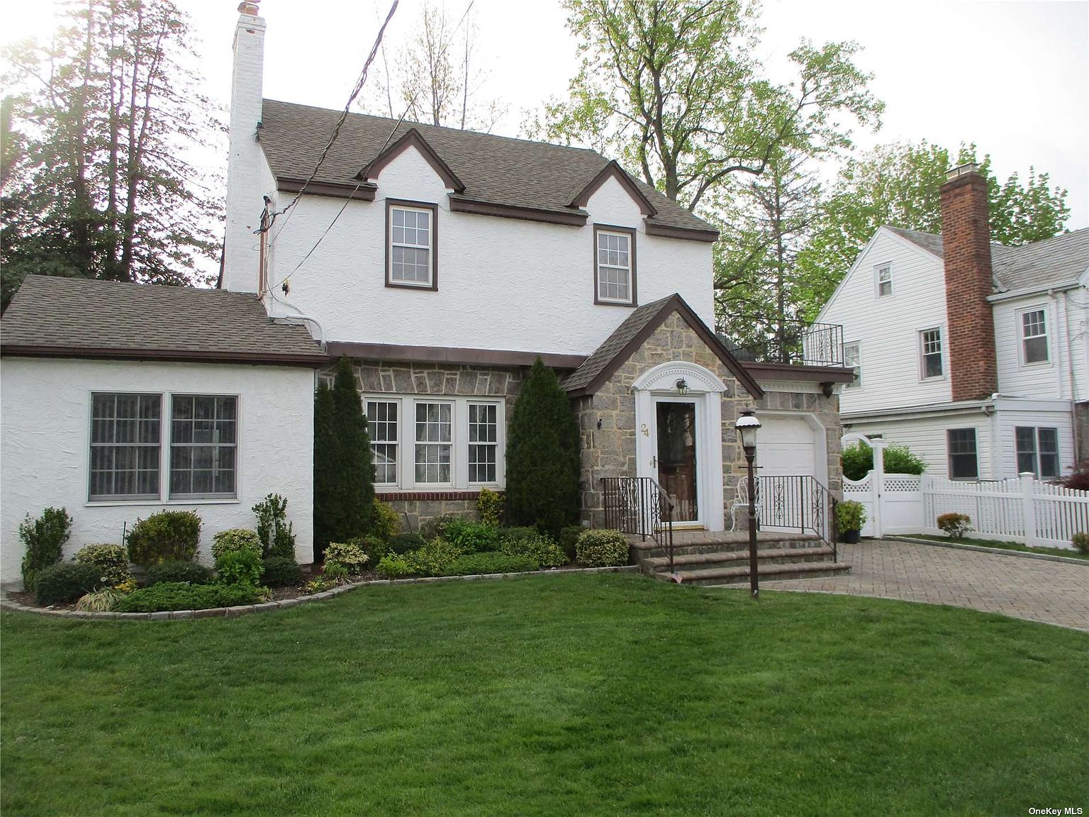 24 S Forest Avenue, Rockville Centre, NY 11570 Zillow