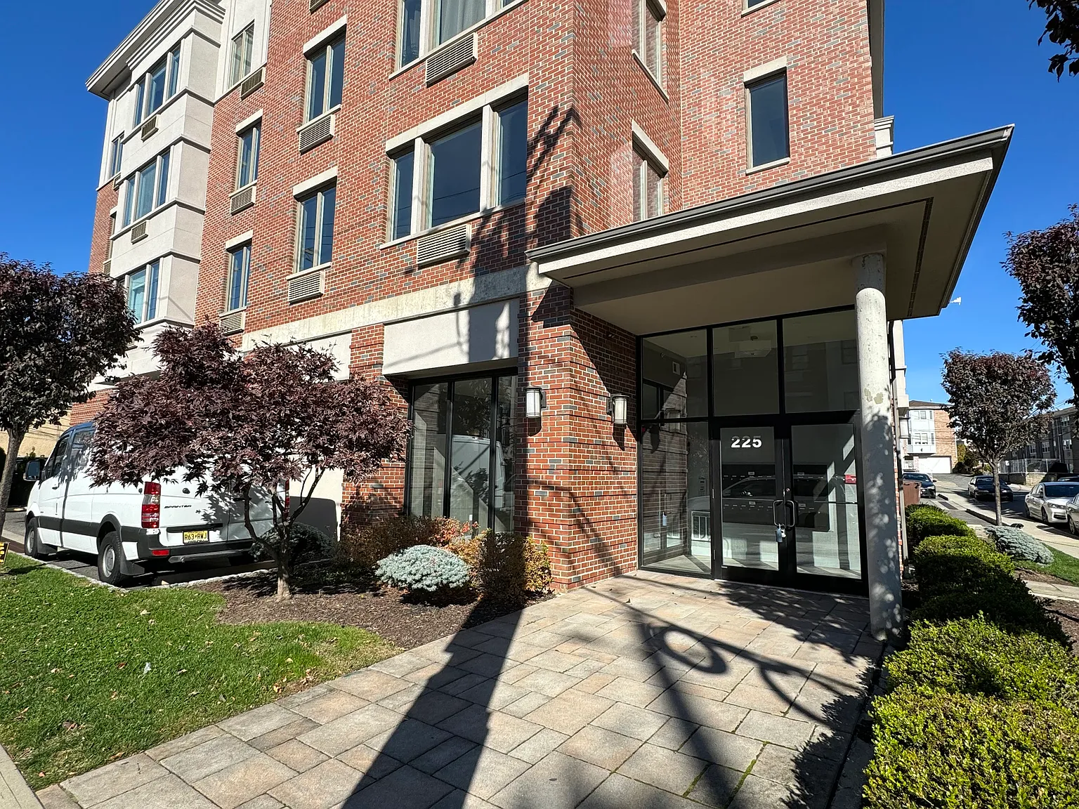 1 bed, $2,475 — Photo 2