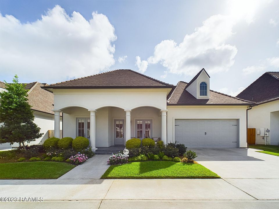 1st image of 111 Drifting Sands Ln