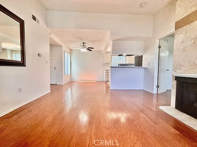 679 W 18th St #B — Photo 37