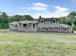 671 Elm St, Monroe, CT 06468