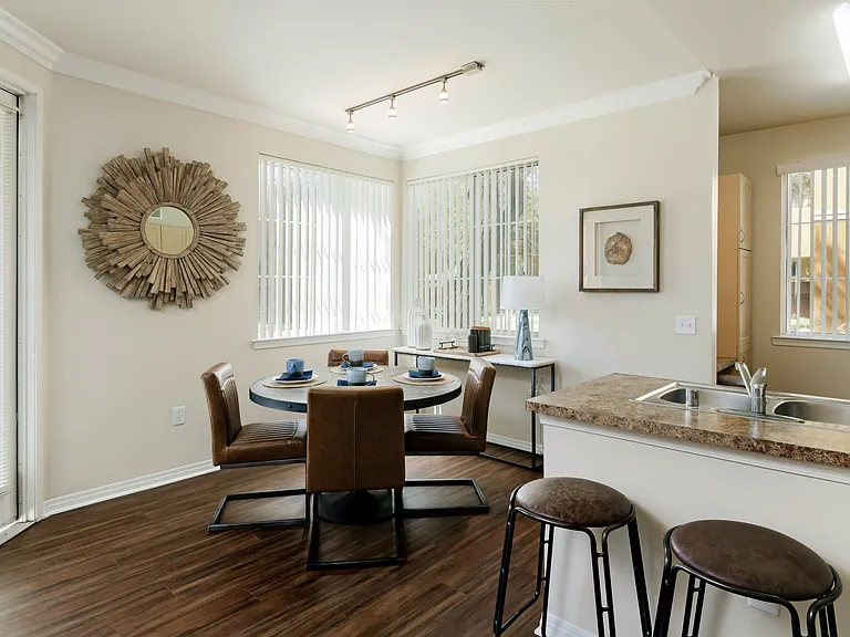 Missions at Sunbow Apartments — Photo 6