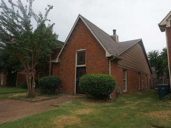 2nd image of 2987 New London Pl