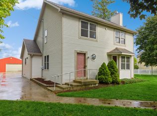 35412 Washington Ave, Burlington, WI