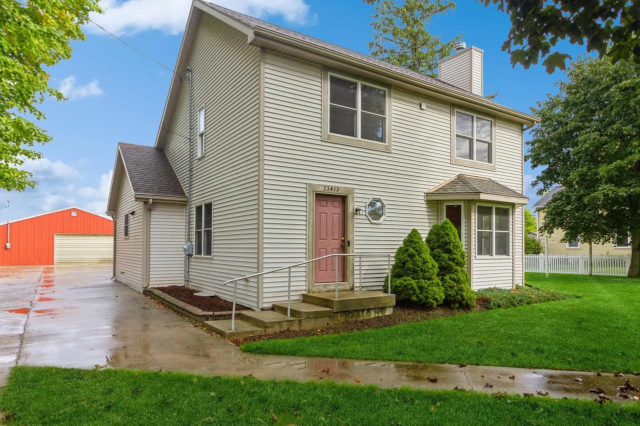 35412 Washington AVENUE photo 1