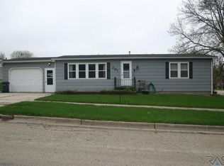 301 Wall St E, Jasper, MN 56144