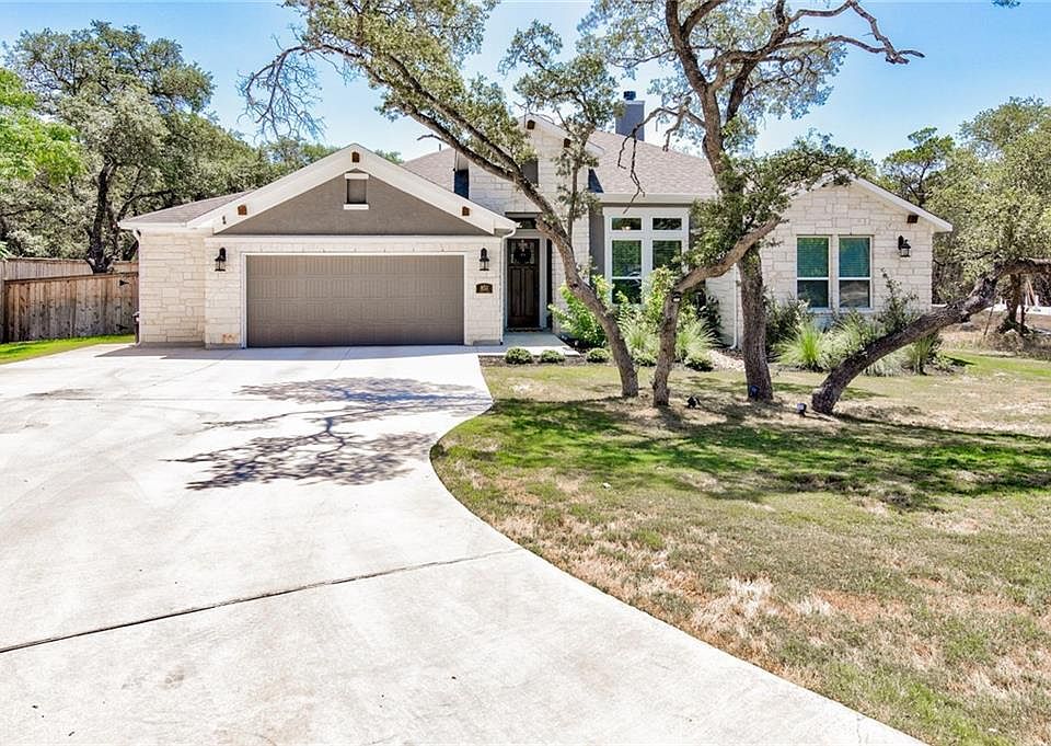 1st image of 851 Janelle Pl