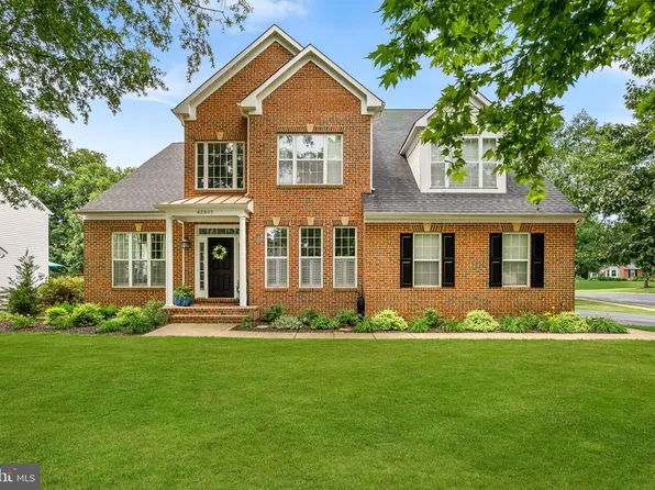 42805 Gatehouse Way, Ashburn, VA 20148