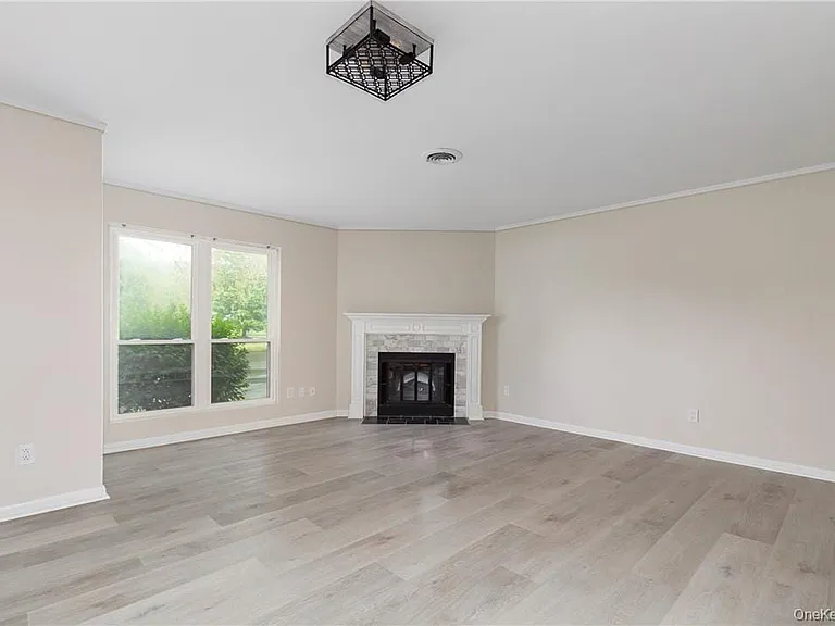 21 Pond Dr W — Photo 14