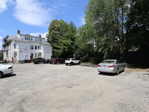 140 Huron Ave, Cambridge, MA 02138