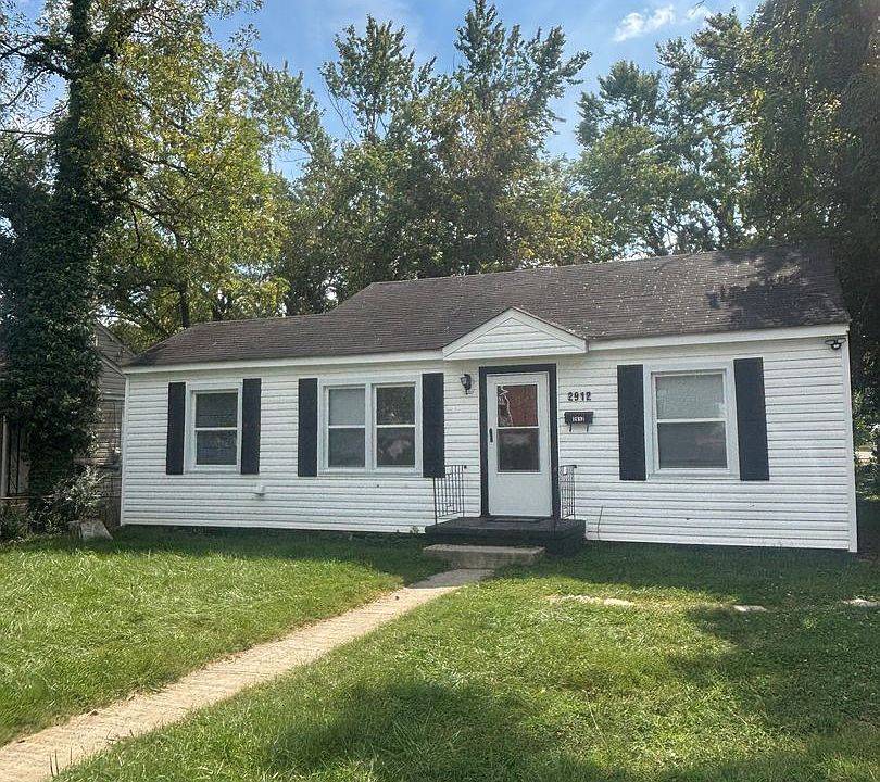 1st image of 2912 Glenrose Ave NW
