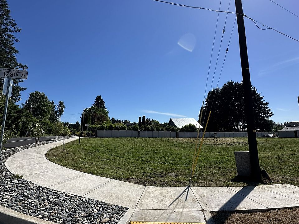 2nd image of 4909 NE 128th St