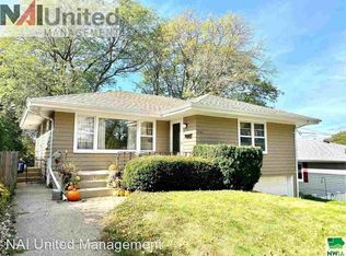2321 S Clinton St, Sioux City, IA 51106