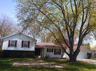 5887 N Rickfield Rd, Jackson, MI 49201