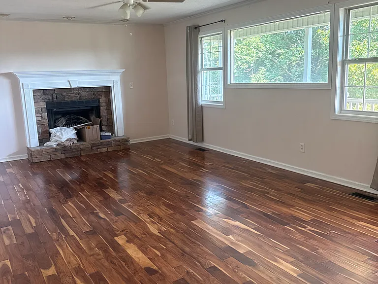 343 Hobson Dr — Photo 8