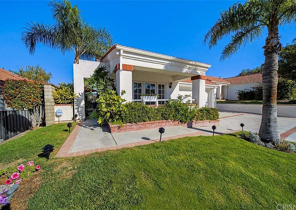 1st image of 25866 Milano Ln