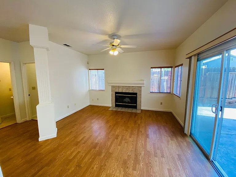 8868 Chadbury Pl — Photo 9