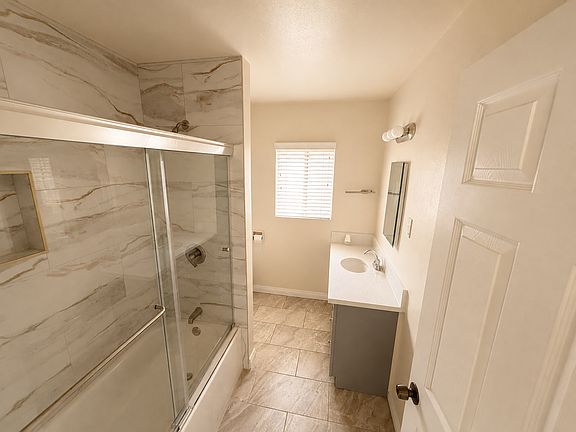 3rd image of 6207 Home Ave APT A