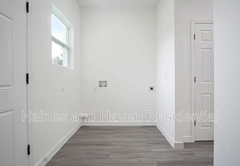 308 Pearl St — Photo 28