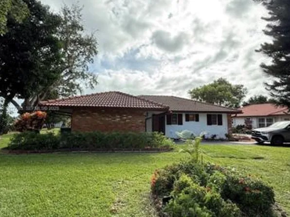 300 NW 42nd St, Boca Raton, FL 33431