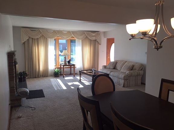 3rd image of 6300 W 90th Pl