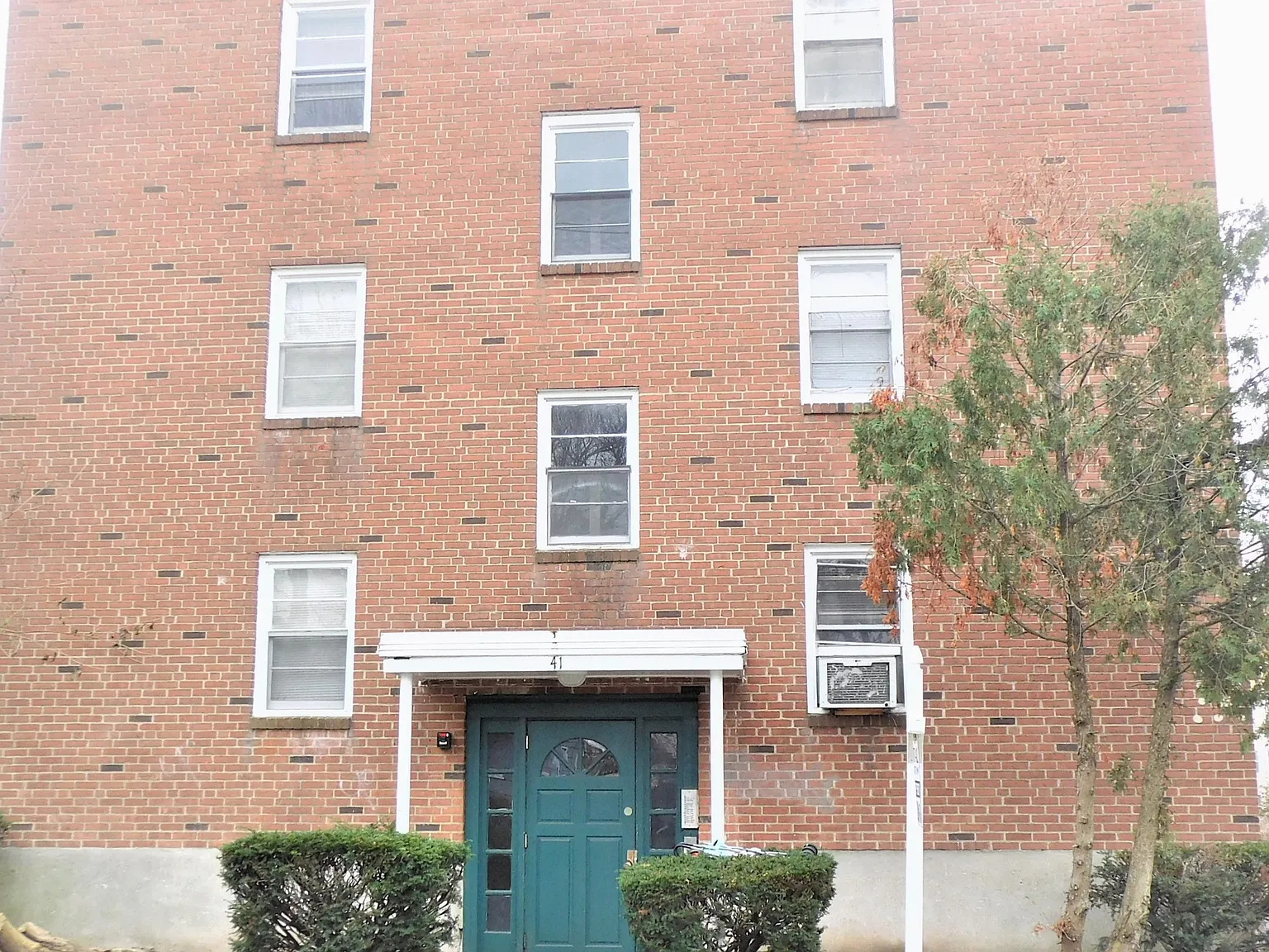 1 bed, 600 sqft, $1,015 — Photo 1