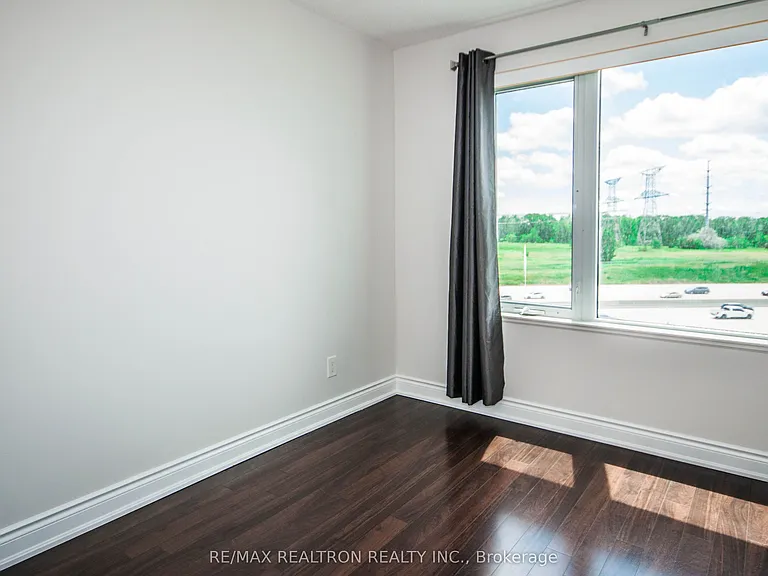 253 S Park Rd #702 — Photo 22