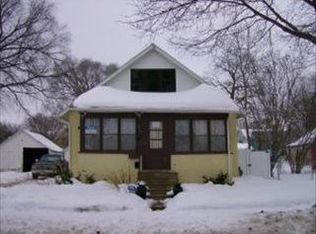 211 11th Ave NW, Rochester, MN 55901