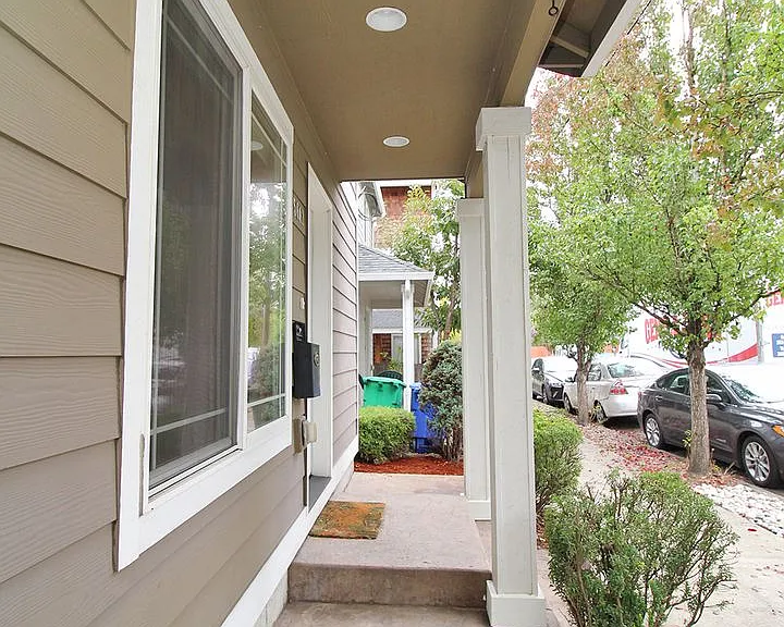 5612 SE 22nd Ave — Photo 4