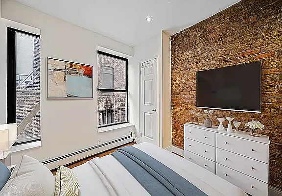 4th image of 123 W 106th St #3L