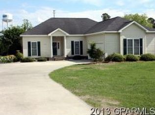 2734 Clover Ct, Greenville, NC 27858