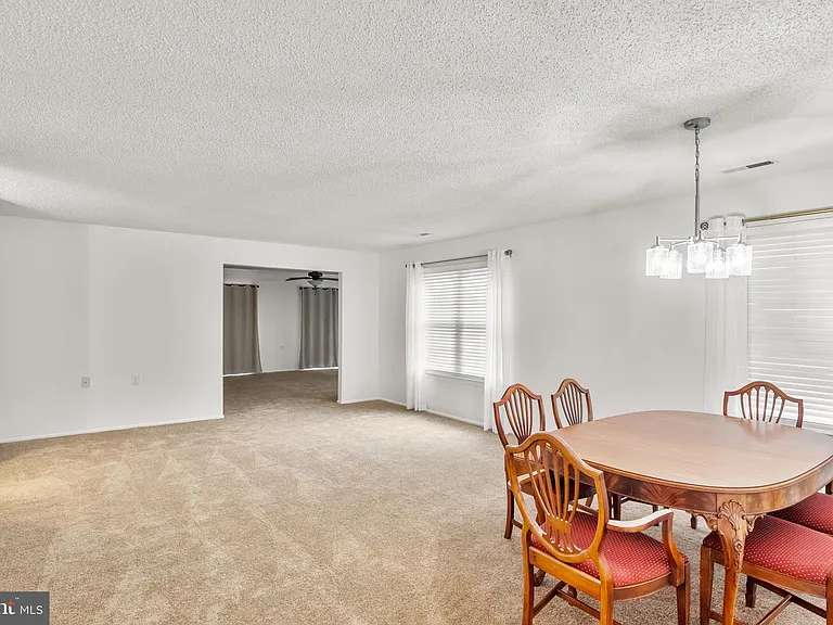 6 Moneta Ct — Photo 7
