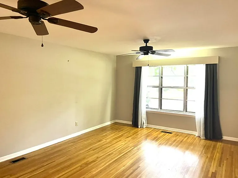 10 Talmage Dr — Photo 17