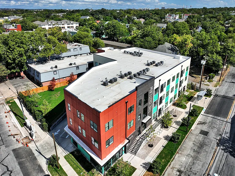 3000 Duval St #201 — Photo 14