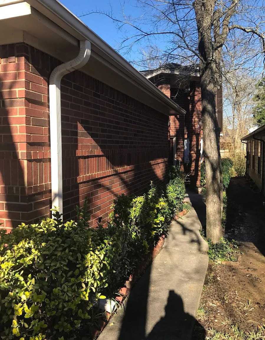 102 Harbour Town Circle — Photo 1