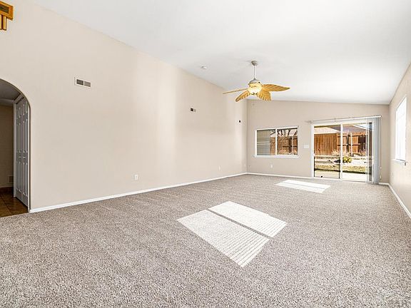 5th image of 5048 Sage St