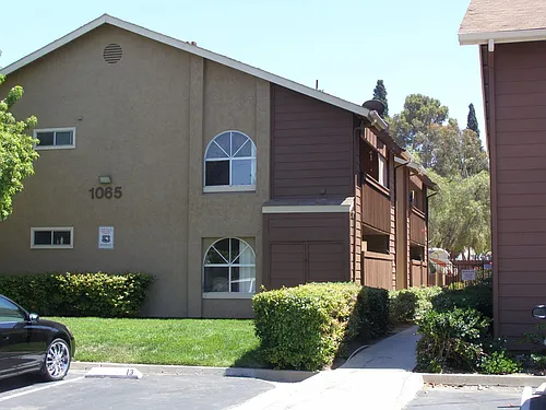Washington Vista Apartments Photo 1