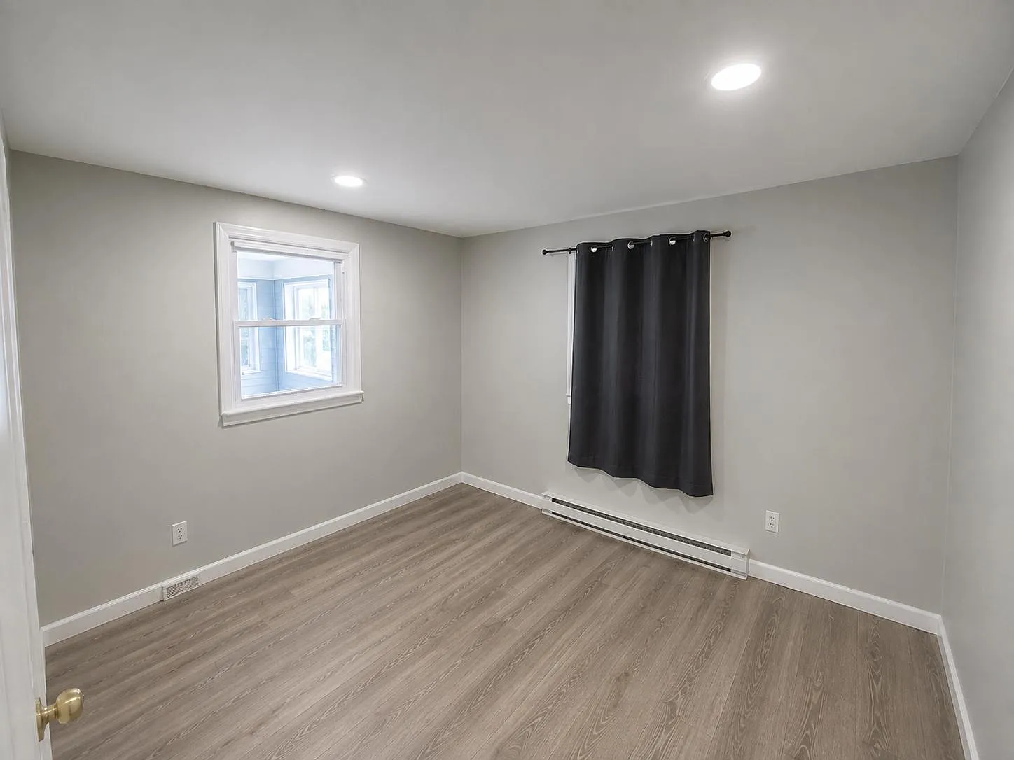 3 bed, 1276 sqft, $2,650 — Photo 2
